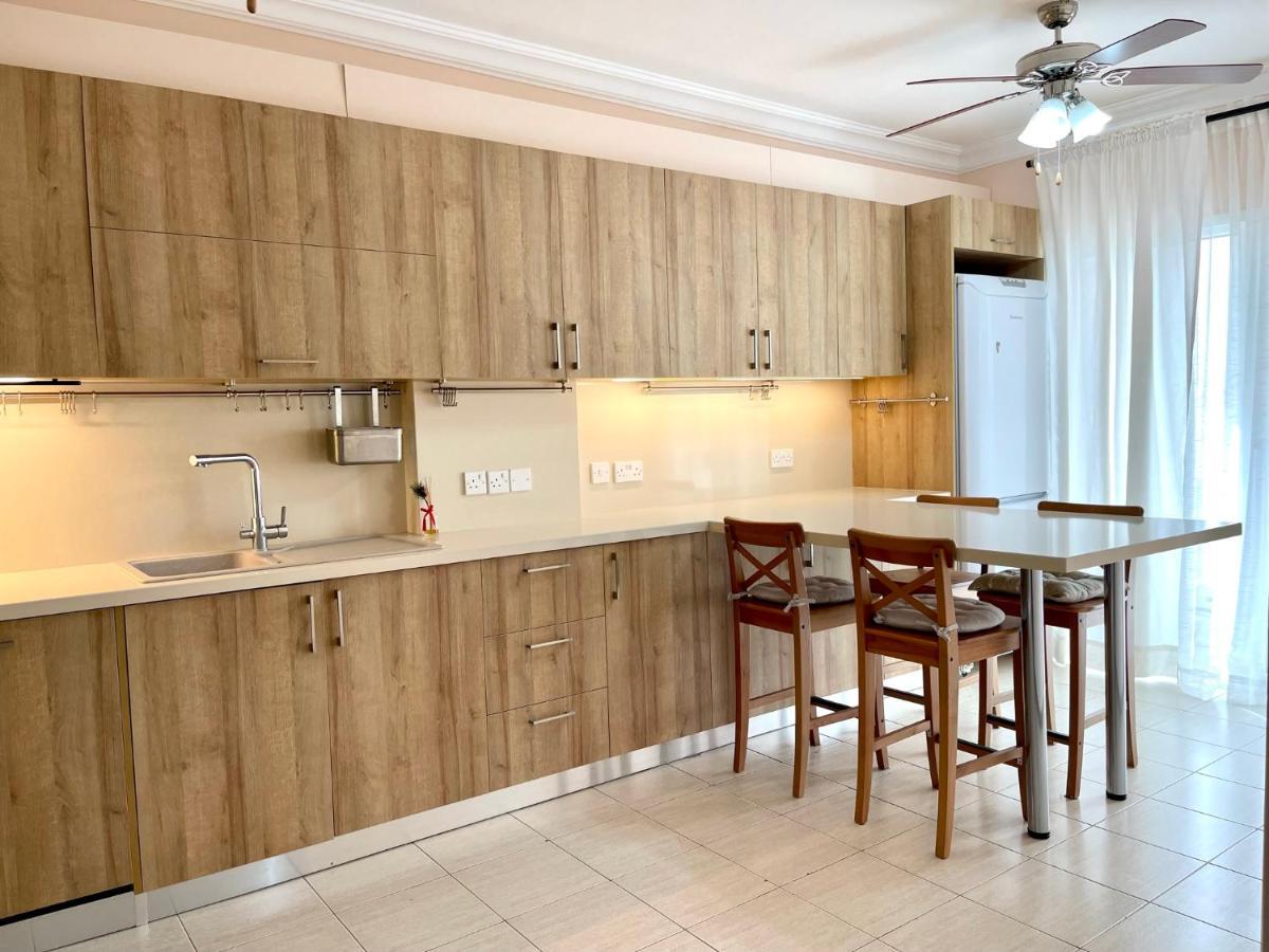 100 M To The Beach Sea La Vie 3 Bedroom Apartment Limassol Extérieur photo